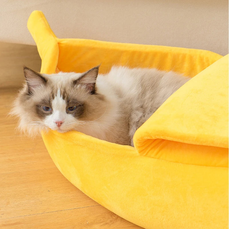 Bananformad kattbädd